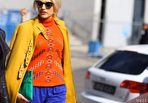 Bạn sẽ thể hiện được gu thẩm mỹ qua cách phối màu bộ ba khéo léo.