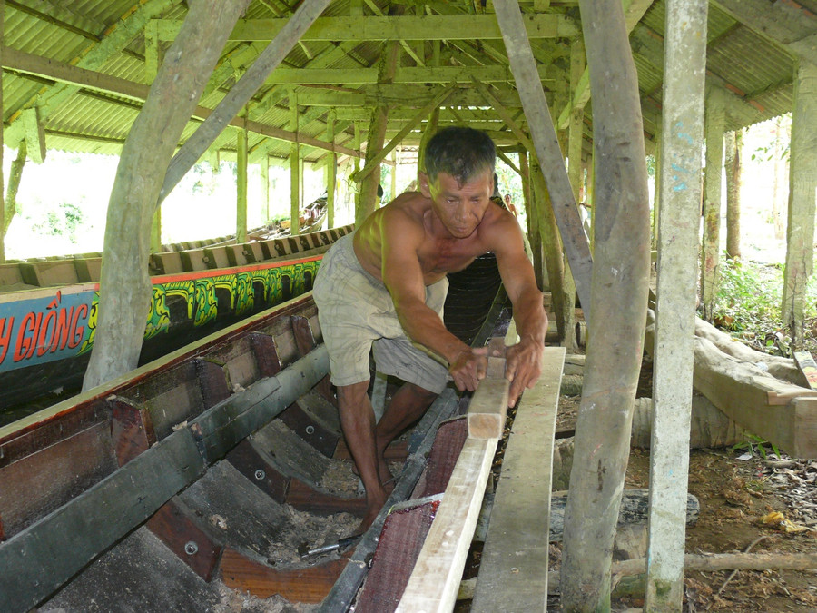 Việc sửa chữa, nâng cấp ghe Ngo chuẩn bị Lễ hội Oóc om bóc năm 2017 được chuẩn bị từ rất sớm