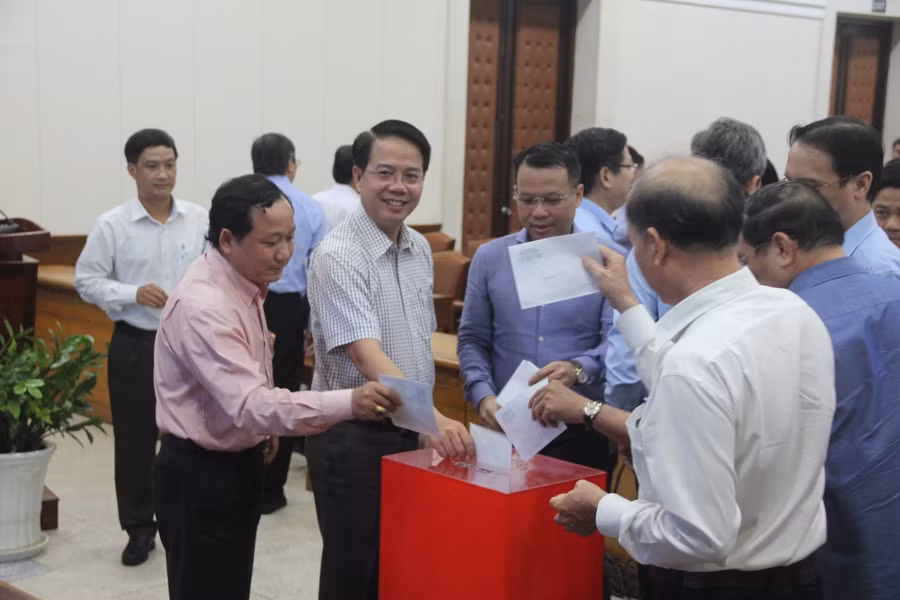 Ngành GD-ĐT tổng kết năm học 2017-2018, triển khai nhiệm vụ năm học 2018-2019 ảnh 9