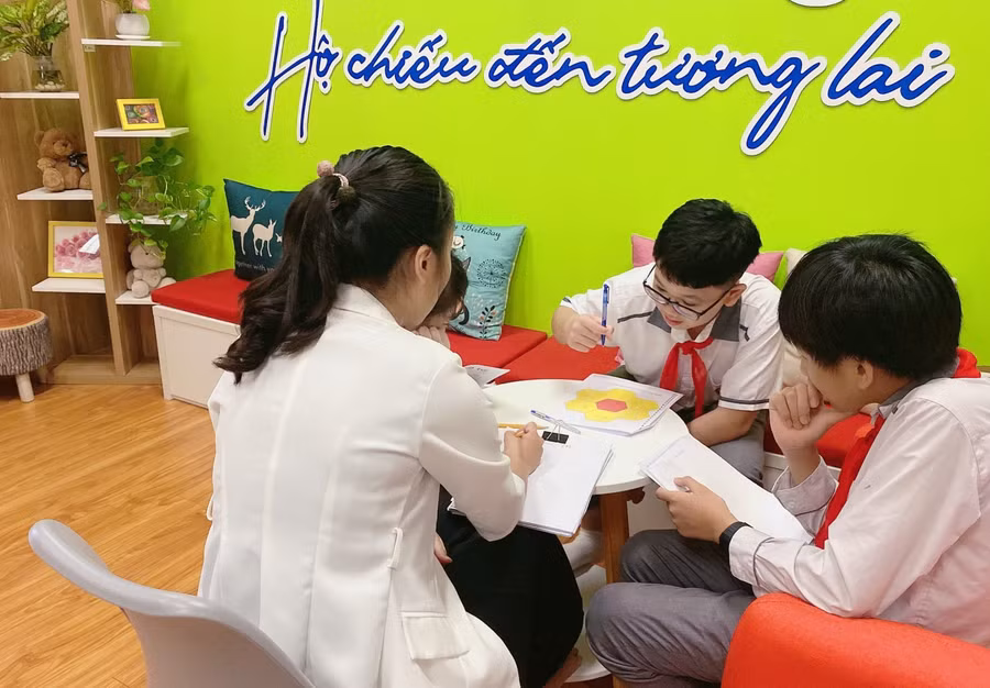 Tham vấn tâm lý học đường tại Trường THCS-THPT Ban Mai.