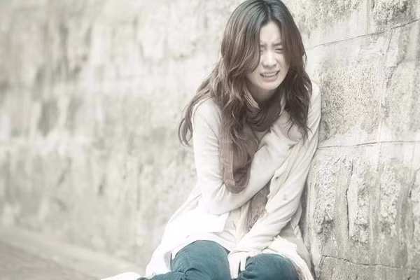 Phụ nữ, hãy can đảm yêu và can đảm buông tay!