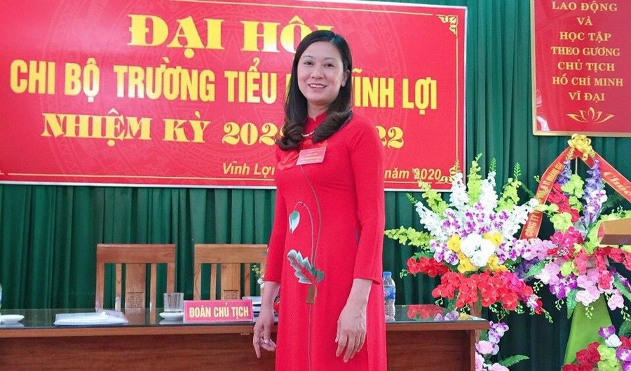 Cô Hoàng Thị Kim Thu, Trường Tiểu học Thượng Ấm, tỉnh Tuyên Quang, được trải nghiệm và nắm được thực tế đổi mới trong giáo dục khi đứng lớp. Ảnh: NVCC Cô Hoàng Thị Kim Thu, Trường Tiểu học Thượng Ấm, tỉnh Tuyên Quang, được trải nghiệm và nắm được thực tế đổi mới trong giáo dục khi đứng lớp. Ảnh: NVCC