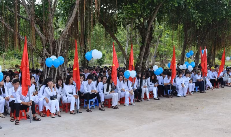 Học sinh Trường THPT Dương Đông (TP Phú Quốc) trước khi có dịch Covid-19 – nơi sẽ đặt điểm thi tốt nghiệp THPT 2021. Ảnh: NTCC