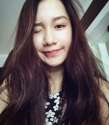 Hot girl Lào gốc Việt Chi Chi và chị em gái khoe ảnh tung tăng ở Hà Nội - Ảnh 9 Hot girl Lao goc Viet Chi Chi va chi em gai khoe anh tung tang o Ha Noi - Anh 9