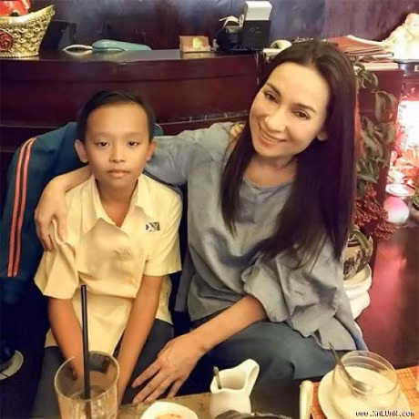 Ho Van Cuong qua khac tu khi lam con nuoi Phi Nhung - Anh 5