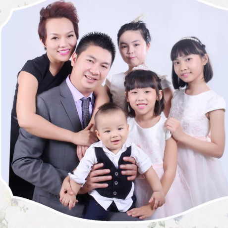 Ca sĩ Thái Thùy Linh sẽ kiện người treo băng rôn đòi nợ mình - Ảnh 3 Ca si Thai Thuy Linh se kien nguoi treo bang ron doi no minh - Anh 3