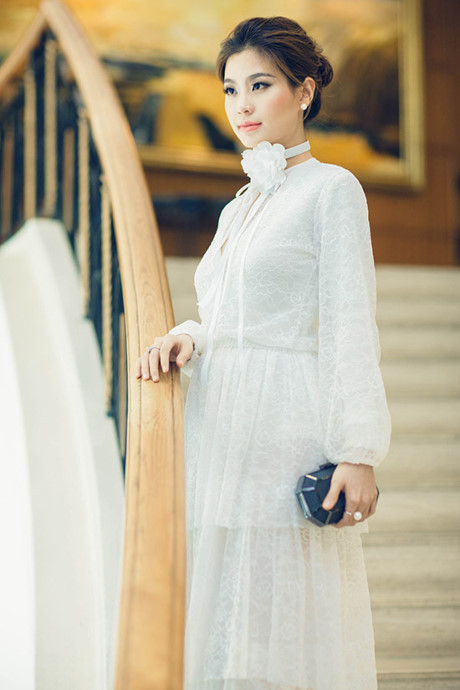 Á hậu Diễm Trang: Bà bầu sexy nhất nhì showbiz Việt - Ảnh 3 A hau Diem Trang: Ba bau sexy nhat nhi showbiz Viet - Anh 3