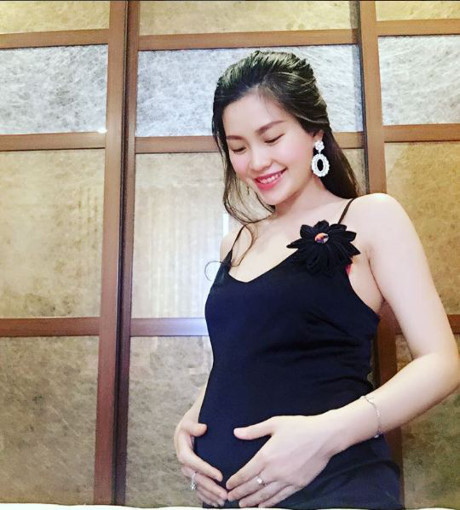 Á hậu Diễm Trang: Bà bầu sexy nhất nhì showbiz Việt - Ảnh 13 A hau Diem Trang: Ba bau sexy nhat nhi showbiz Viet - Anh 13