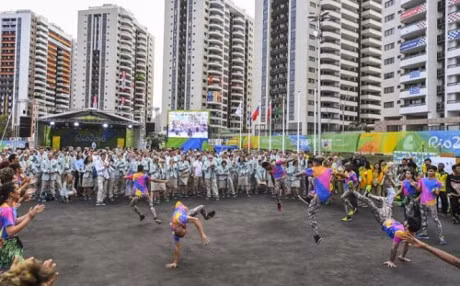 Thuc an thua cua cac VDV Olympic duoc su dung vao muc dich gi? - Anh 1