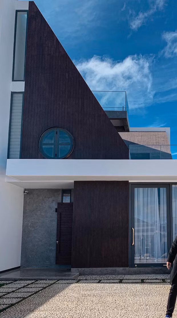 Bất động sản - Cận cảnh biệt thự siêu sang của Tóc Tiên và Hoàng Touliver (Hình 7).