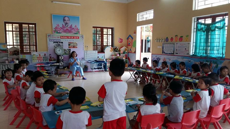 Cô trò Trường Mầm non Lũng Phình, huyện Bắc Hà, tỉnh Lào Cai. Ảnh: NTCC Cô trò Trường Mầm non Lũng Phình, huyện Bắc Hà, tỉnh Lào Cai. Ảnh: NTCC