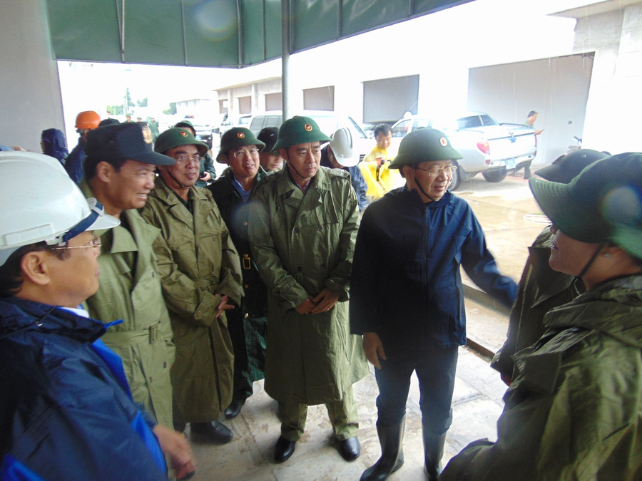 Phó Thủ tướng kiểm tra công tác phòng chống bão tại Nhà máy điện gió Bạc Liêu