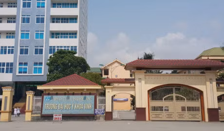 Hieu truong truong Dai hoc Y khoa Vinh bi khien trach vi lam that thoat 5,7 ty dong - Anh 1