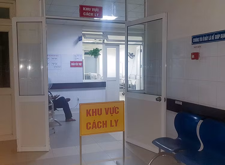 10 người sốt bị cách ly ở Đà Nẵng