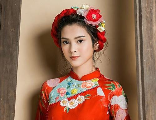 5 phụ kiện nên diện cùng áo dài giúp “lên đời” phong cách