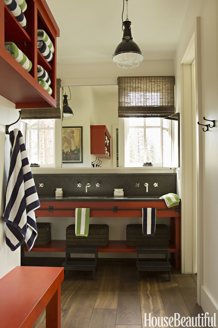 “Hô biến” phòng tắm chật hẹp thành spa sang chảnh theo những cách bạn không thể ngờ đến ảnh 2 Hô biến phòng tắm chật hẹp thành spa sang chảnh theo những cách bạn không thể ngờ