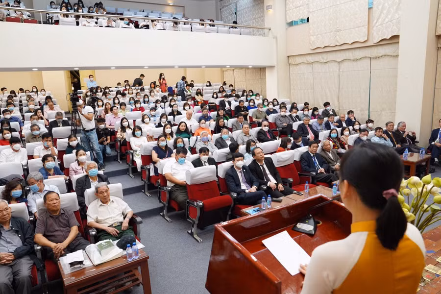 Lễ tri ân Giáo sư, Tiến sĩ, Nhà giáo nhân dân Phan Ngọc Liên.