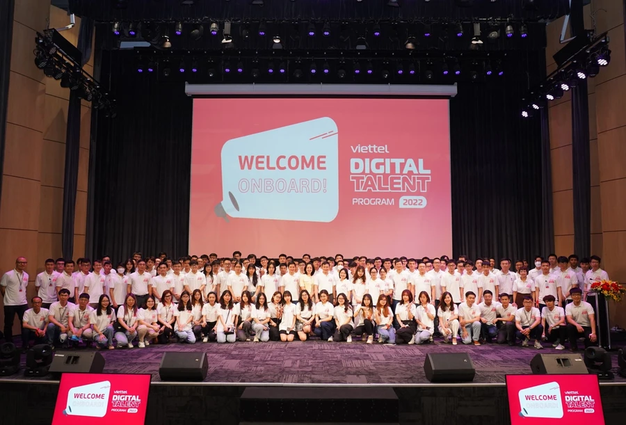 Các thực tập sinh xuất sắc nhất vượt qua vòng sơ loại Viettel Digital Talents.