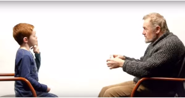 Câu chuyện xúc động lòng người về “cậu bé muốn mua Thượng Đế” ảnh 1