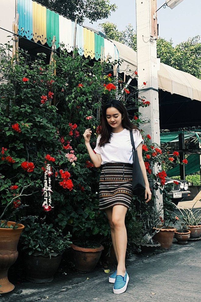 4 hot girl Việt siêu gợi cảm, sexy nhưng ngoài đời thì... bé tẹo! - Ảnh 13. 4 hot girl Việt siêu gợi cảm, sexy nhưng ngoài đời thì... bé tẹo! - Ảnh 13.