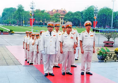 Người canh giấc ngủ của Bác suốt 30 năm