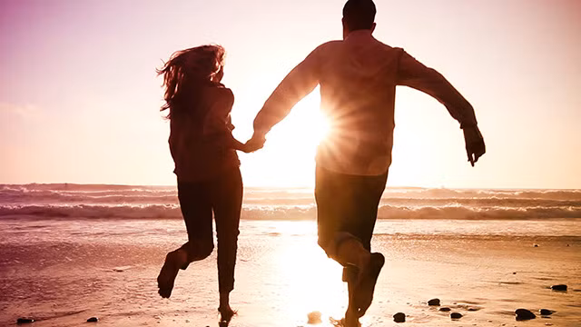 Ai nói tình yêu không có thật thì nên đọc ngay câu chuyện này