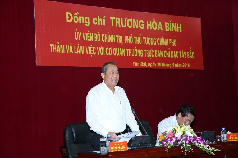 Phó Thủ tướng Trương Hòa Bình phát biểu tại buổi làm việc. Ảnh: VGP