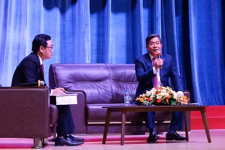 Ông Vinh nói, trăn trở lớn nhất trong tất cả trăn trở của ông chính là nguồn nhân lực của chúng ta không được đào tạo, sử dụng có hiệu quả