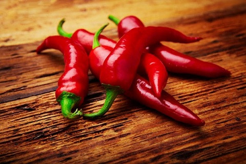 Ớt rất giàu can xi, kali, vitamin B phức tạp cũng như các vitamin A và C