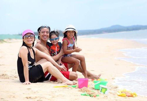 Việt Hương dạy con gái cưng cảnh giác với người lạ ảnh 8 viet huong day con gai cung canh giac voi nguoi la - 8