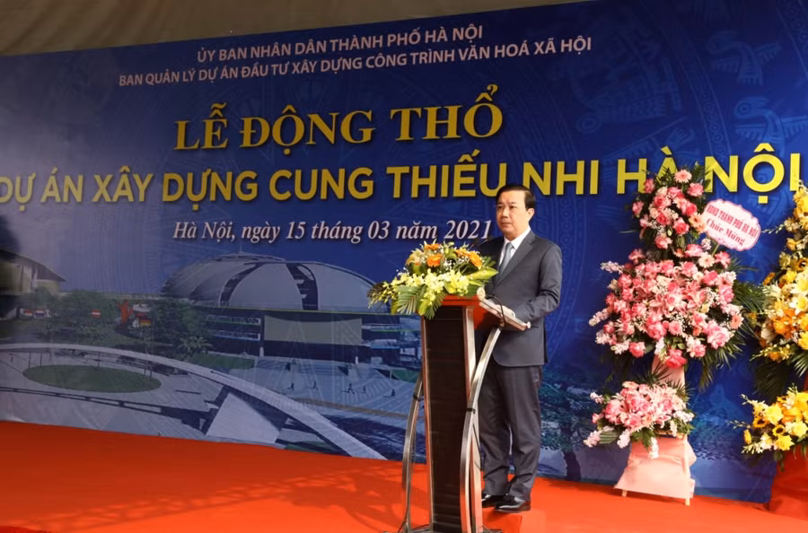 Phó Chủ tịch UBND thành phố Hà Nội Chử Xuân Dũng phát biểu tại buổi lễ