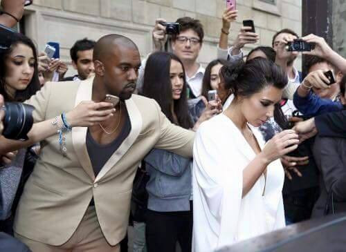 Loạt ảnh khiến ai cũng ghen tị với Kim vì có người chồng như Kanye West ảnh 9 Loạt ảnh khiến ai cũng ghen tị với Kim vì có người chồng như Kanye West ảnh 9