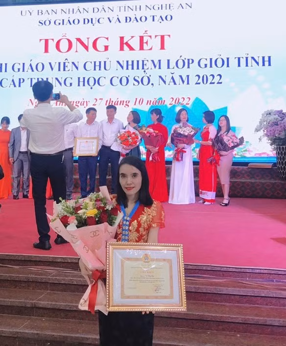 Cô Vi Thị Ỏn đạt danh hiệu giáo viên chủ nhiệm lớp giỏi cấp tỉnh năm học 2022-2023.