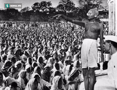 Chuyện chiếc dép bị rơi của Gandhi và bài học nhân tâm sâu sắc! - Ảnh 2 Chuyen chiec dep bi roi cua Gandhi va bai hoc nhan tam sau sac! - Anh 2