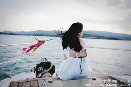 Ngỡ ngàng với nhan sắc 7 năm không thay đổi của Angela Baby - Ảnh 8 Ngo ngang voi nhan sac 7 nam khong thay doi cua Angela Baby - Anh 8
