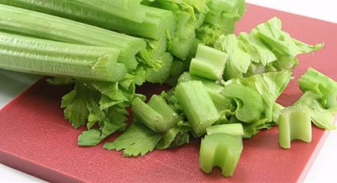 Tuyệt chiêu khử mùi hôi miệng do tỏi trong “nháy mắt“ - Ảnh 9 Tuyệt chiêu khử mùi hôi miệng do tỏi trong “nháy mắt“ - Ảnh 9