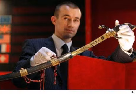 Can canh 10 thanh co kiem quy gia nhat van con ton tai tren trai dat - Anh 6