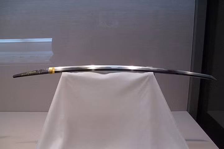 Cận cảnh 10 thanh cổ kiếm quý giá nhất vẫn còn tồn tại trên trái đất