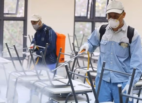 Ứng phó với dịch bệnh: Trường học không bị động