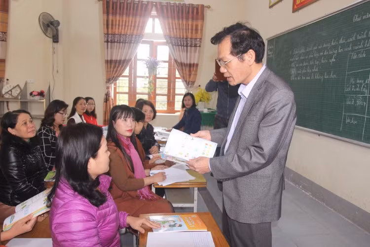 Chọn SGK tại Nghệ An: Không để nhà trường đơn độc