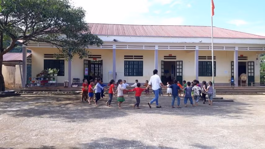 HS tại điểm trường Bản Phung đã ổn định và trở lại học tập. Ảnh: NTCC