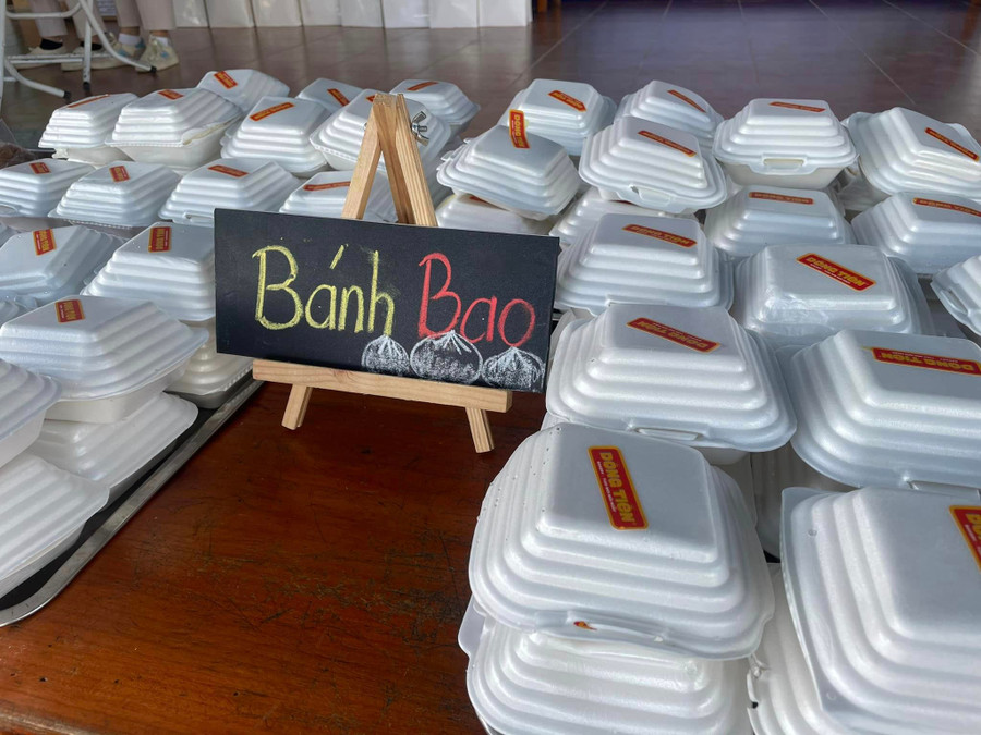 Bánh bao được chuyển từ Đà Nẵng lên góp mặt trong tiệc buffer &quot;Ấm áp vùng cao&quot;.