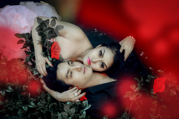 Phi Thanh Vân tung ảnh cưới với ‘tình trẻ’ Bảo Duy ảnh 1