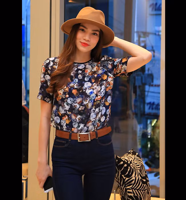 Hồ Ngọc Hà "gây bão" với thời trang ghế nóng ảnh 18