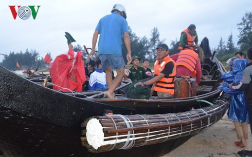 10 ngư dân lại gặp nạn tại vùng biển Quảng Trị