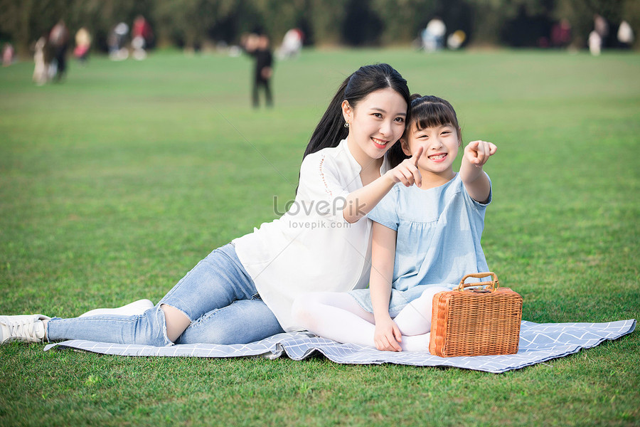 Mỗi giới hạn phụ huynh đặt ra là cơ hội để con mình thực hành quản lý cảm xúc cá nhân. Mỗi giới hạn phụ huynh đặt ra là cơ hội để con mình thực hành quản lý cảm xúc cá nhân.