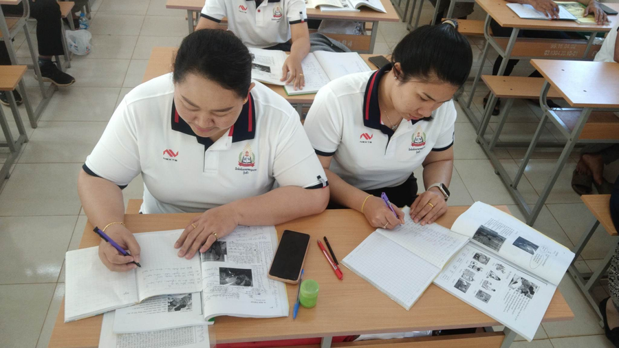 Học viên học tập tích cực.