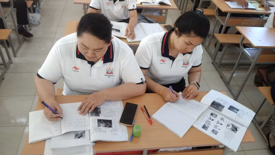 Học viên học tập tích cực.