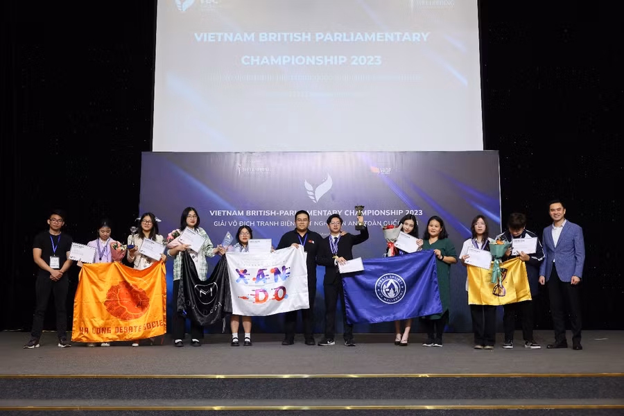 Những nhà vô địch VBC năm 2023.