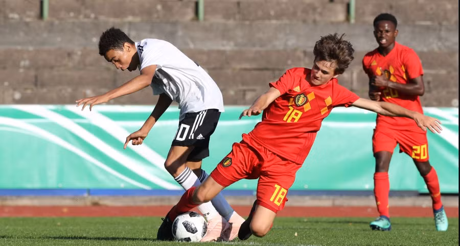 Năm 2018, Musiala từng khoác áo U16 Đức trong trận gặp U16 Bỉ.